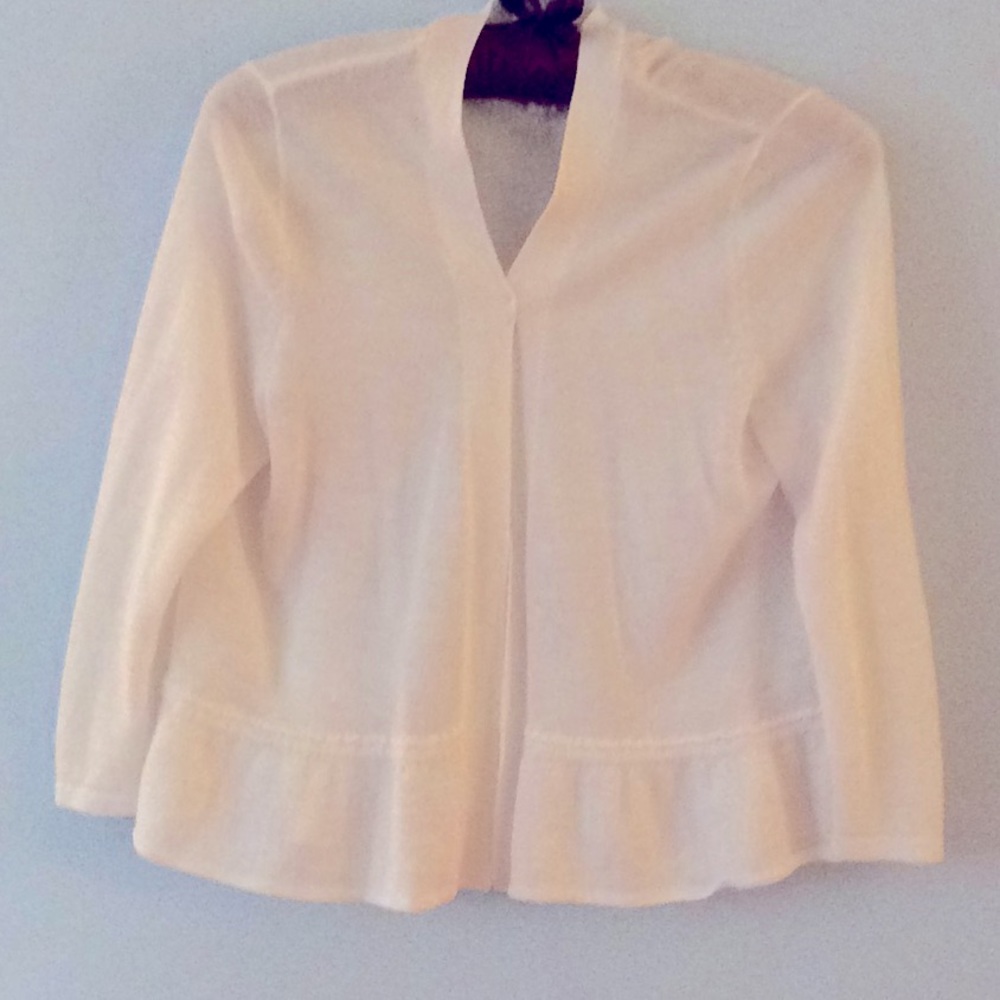 Cardigan sweater